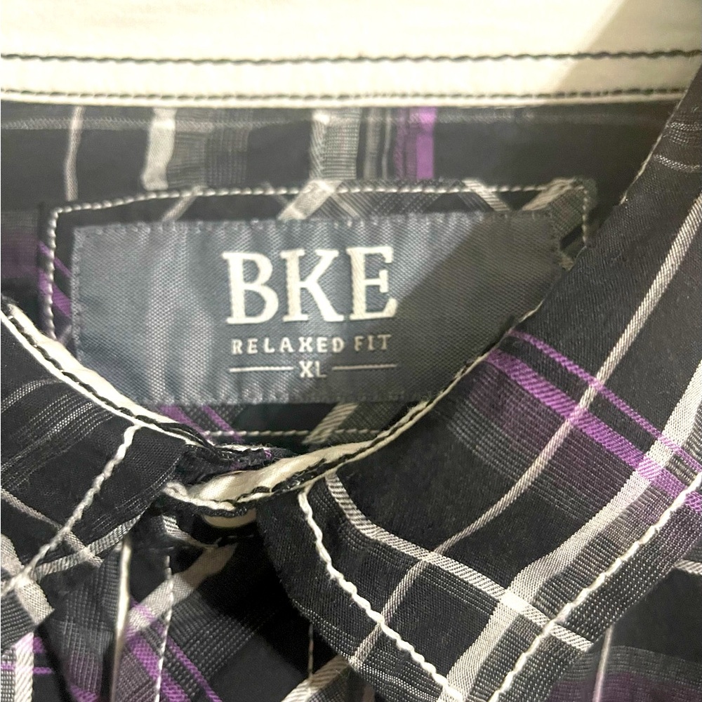 BKE XL Mens shirt; Black, Purple, White.